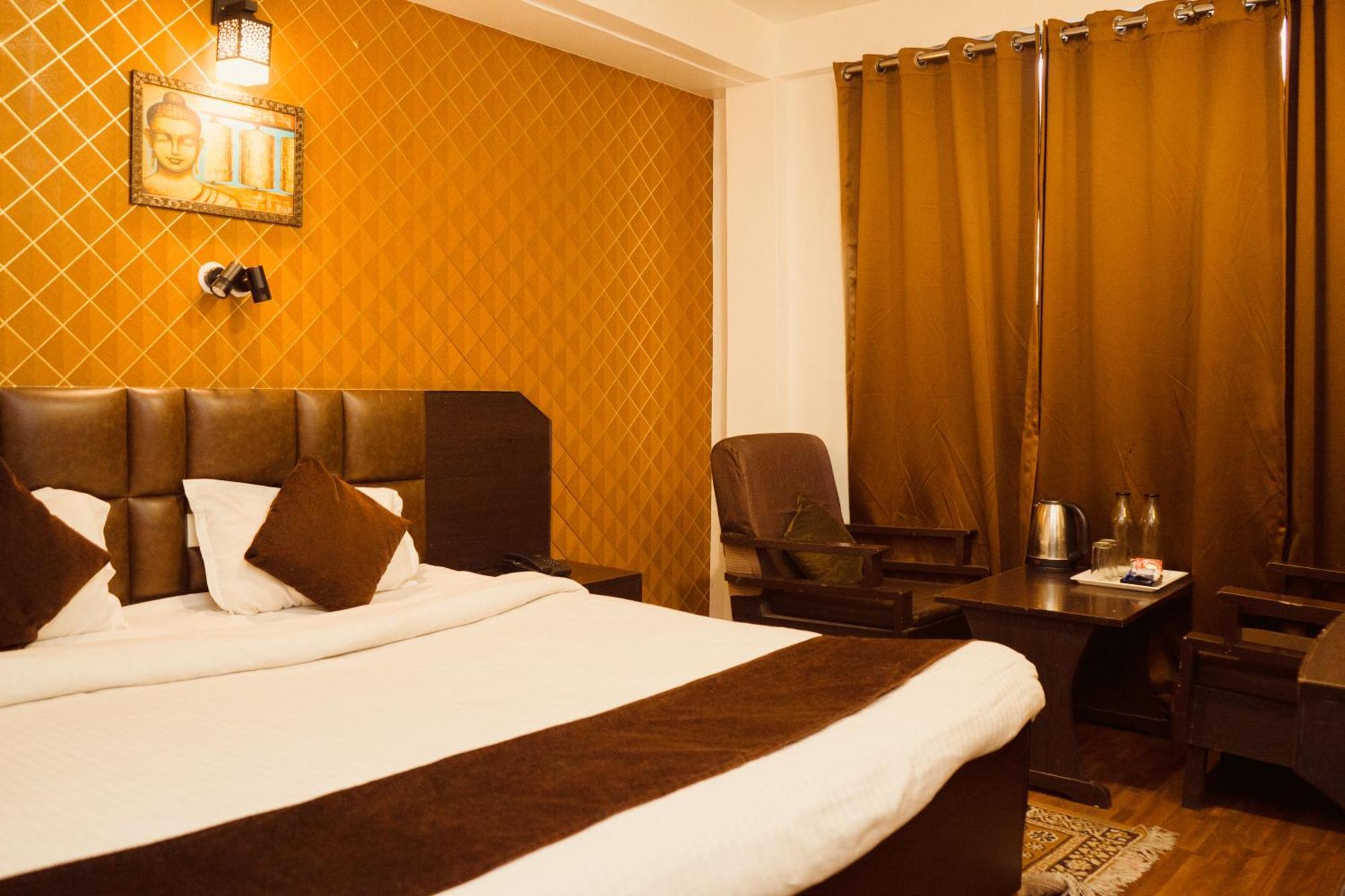 Hotel Siddhi Vinayak Regency, Mg Marg جانجتوك المظهر الخارجي الصورة