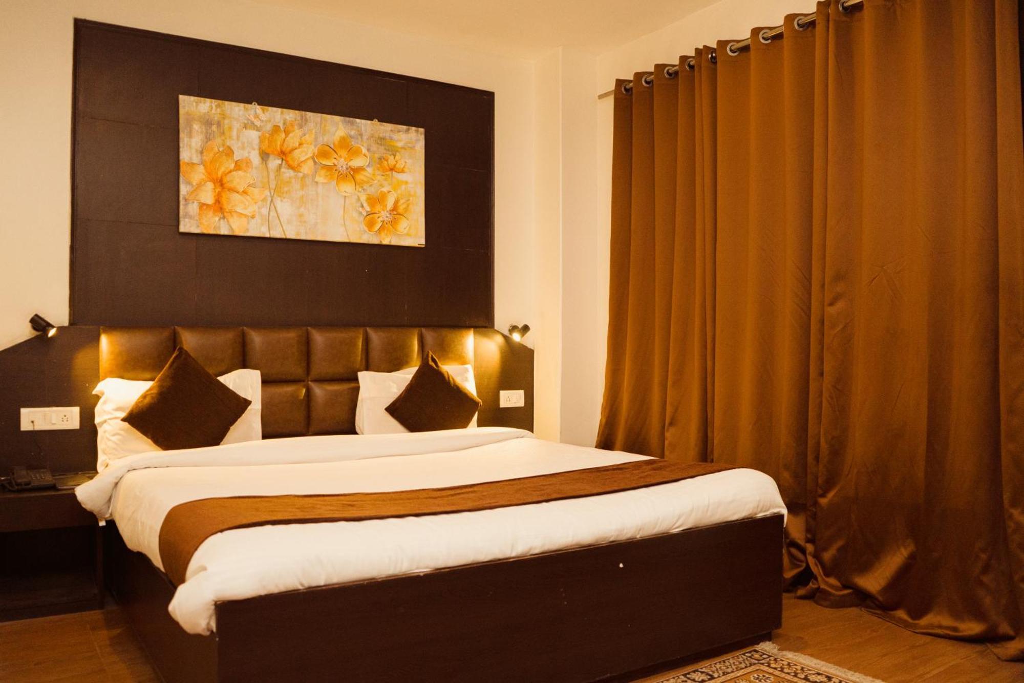 Hotel Siddhi Vinayak Regency, Mg Marg جانجتوك المظهر الخارجي الصورة